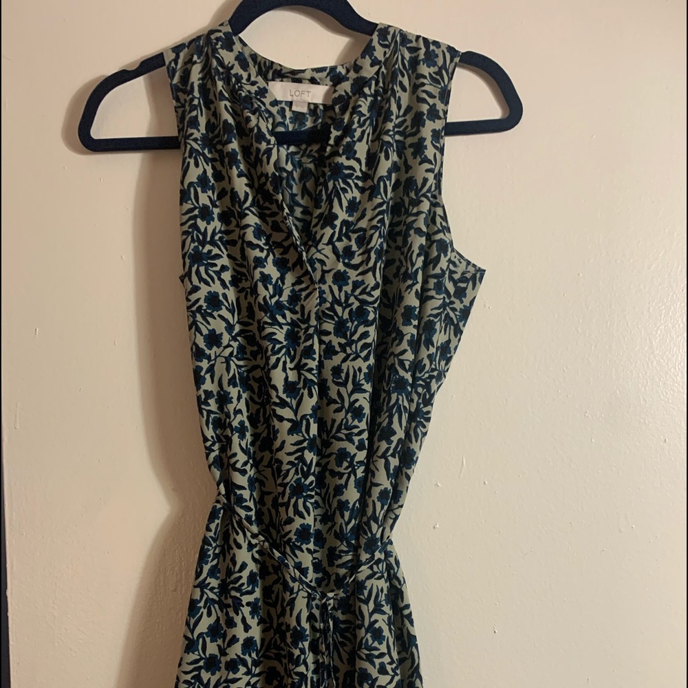 LOFT sleeveless shirt style dress